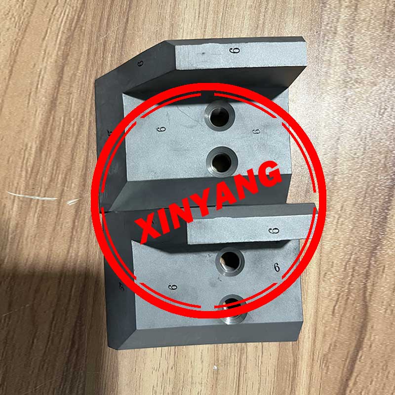 Carbide tip