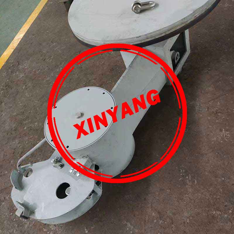 Discharge gate